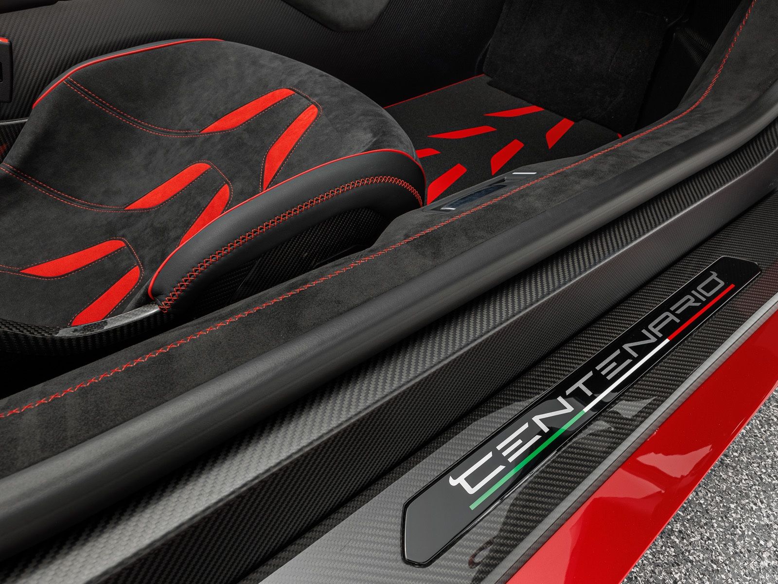 Lamborghini Centenario for sale - Luxury car broker - LUSSO